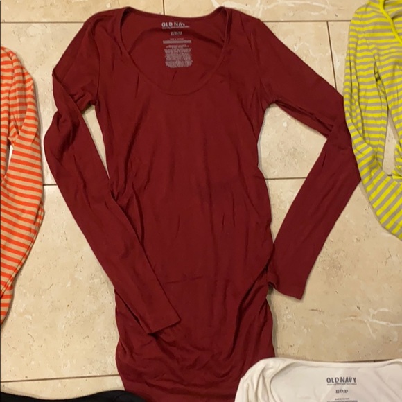 5 long sleeve maternity bundle - Picture 4 of 7